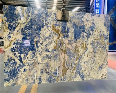 Sodalit   kraljevsko   modro   granit